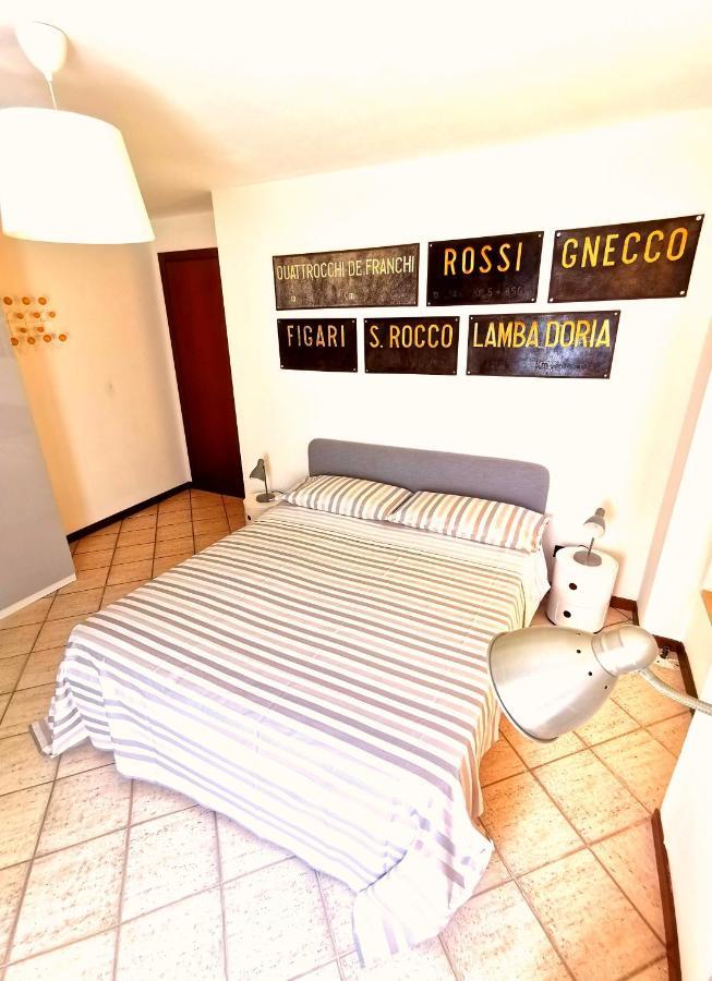 Old Town Apartment With Terrace - Live Love Lake Peschiera del Garda Exteriér fotografie