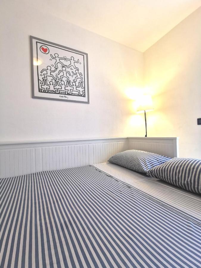 Old Town Apartment With Terrace - Live Love Lake Peschiera del Garda Exteriér fotografie
