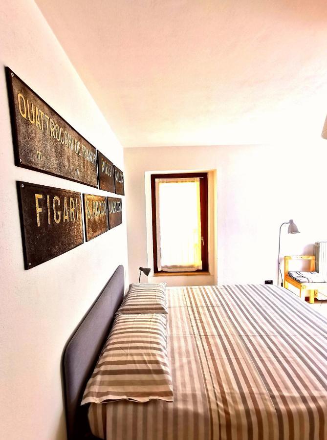 Old Town Apartment With Terrace - Live Love Lake Peschiera del Garda Exteriér fotografie