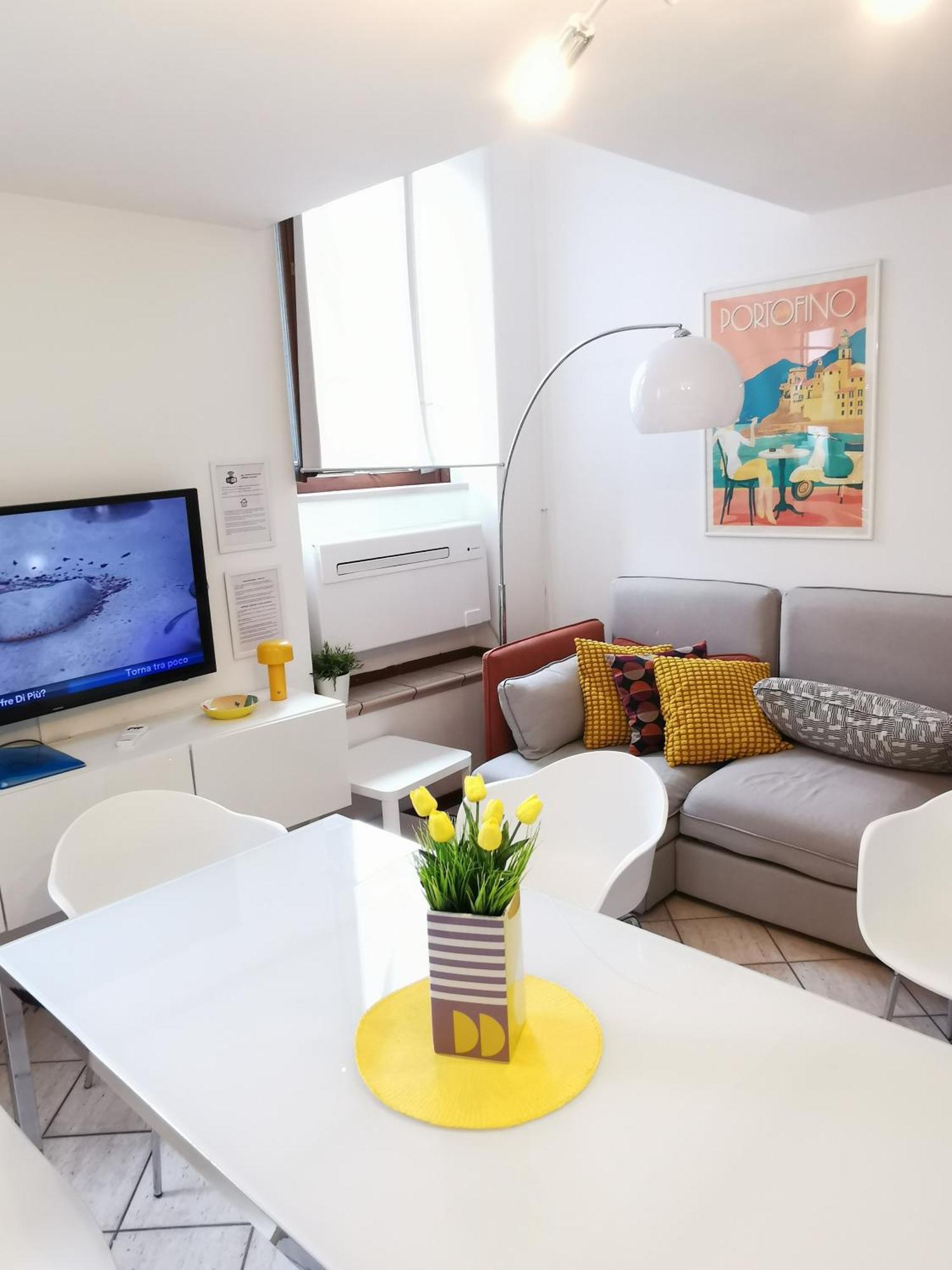 Old Town Apartment With Terrace - Live Love Lake Peschiera del Garda Exteriér fotografie